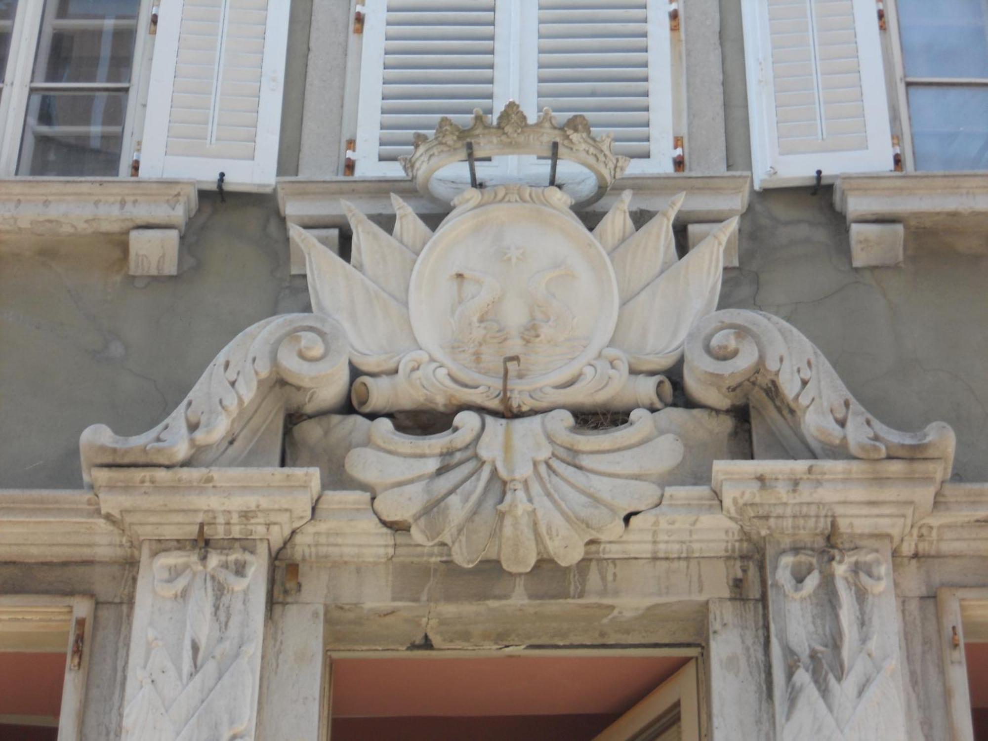 Отель Palazzo Brigido Триест Экстерьер фото