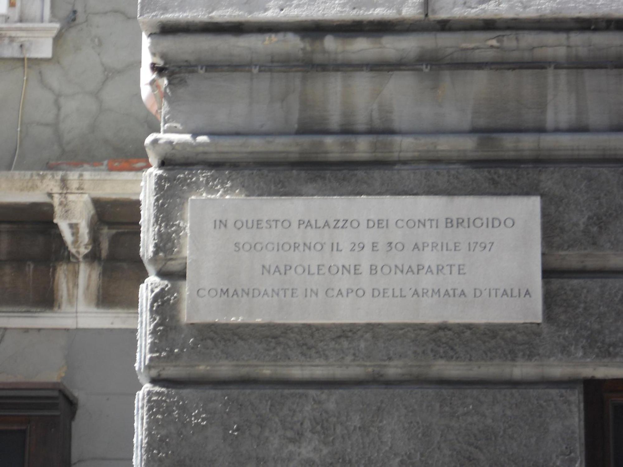 Отель Palazzo Brigido Триест Экстерьер фото